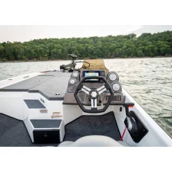 Bass Boat Bass Cat Bobcat